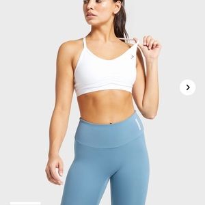 GYMSHARK WHITE SPORTS BRA SIZE M
